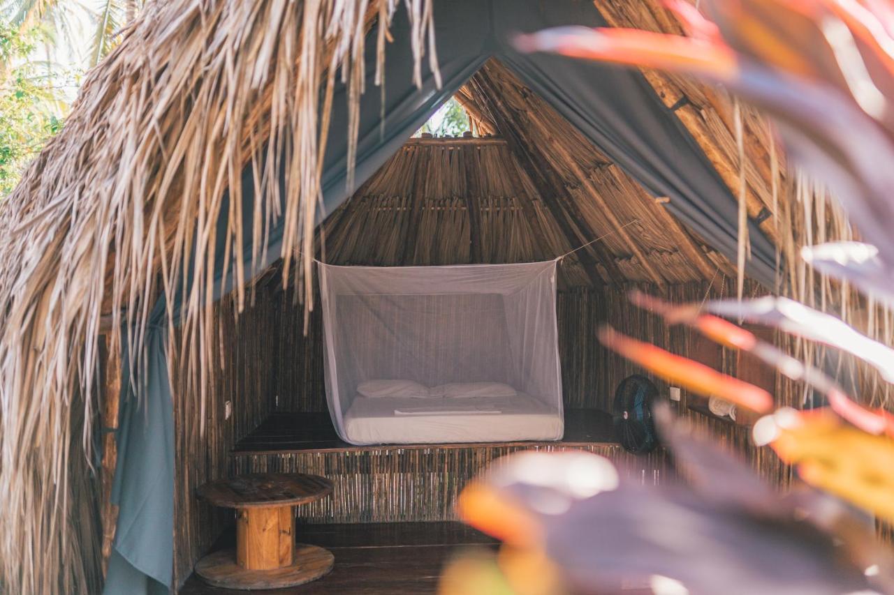 Los Hermanos Beach Hostal Гуачака Экстерьер фото
